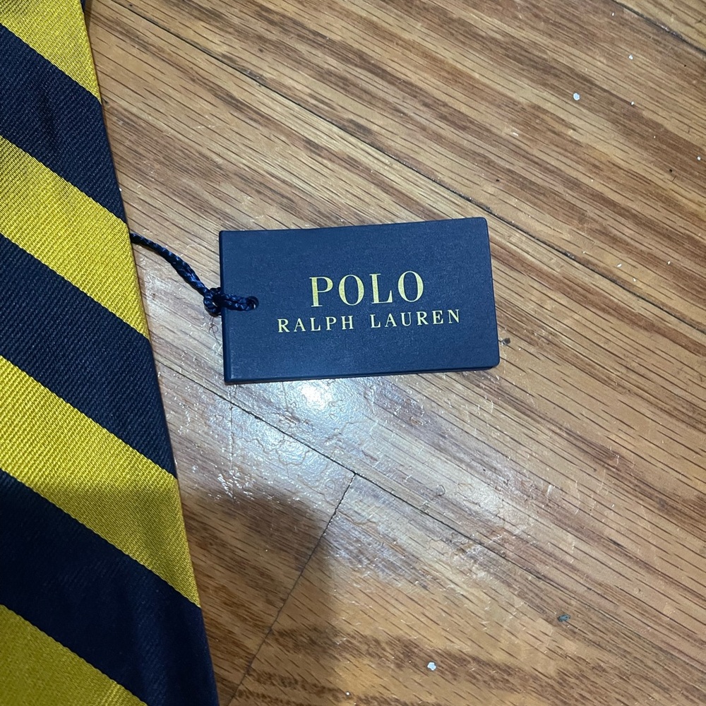 Ralph Lauren Navy and Yellow Striped Men's Tie - Picture 6 of 11